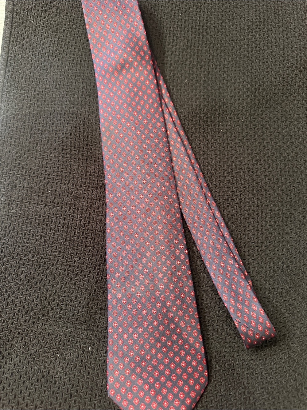 Via Veneto Classic Men's Black Tie with Red Pattern